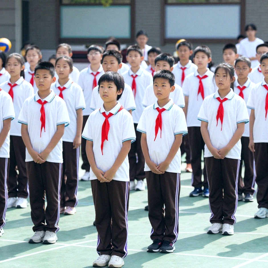 Đọc kỳ chuyển nhượng như đọc dữ liệu: Điều khoản giải phóng, quỹ lương và logic thật của một thương vụ